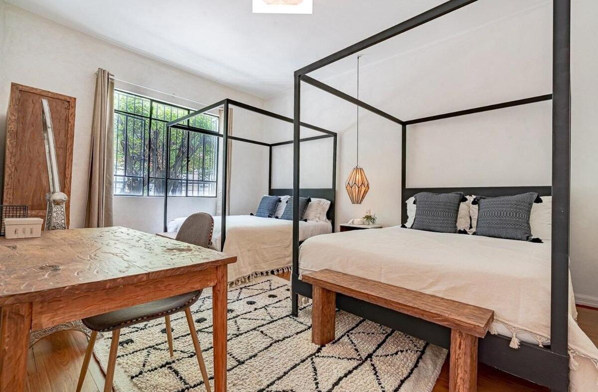 Casona En Condesa Con Patio Gigante Holiday home *
