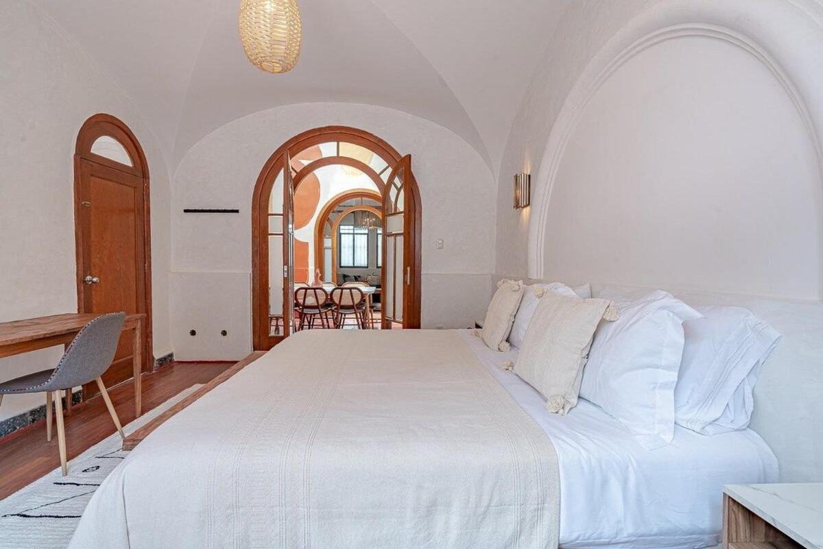 Casona En Condesa Con Patio Gigante * Mexico City